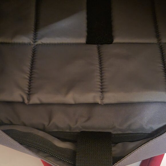 Jan Sport Messenger Computer bag w/padding. Color:Gray/Red - Picture 8 of 14